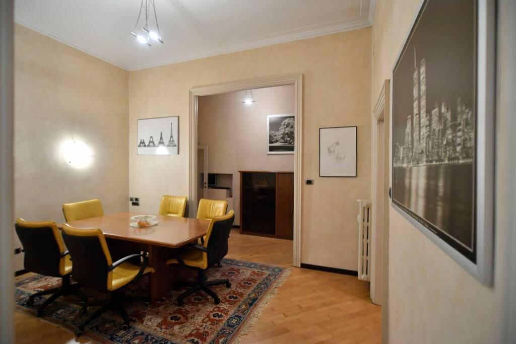Ampio Appartamento Milano Centro Crocetta Экстерьер фото