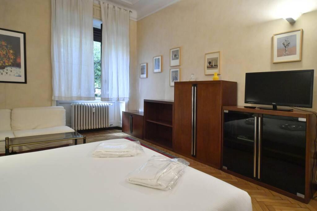 Ampio Appartamento Milano Centro Crocetta Экстерьер фото