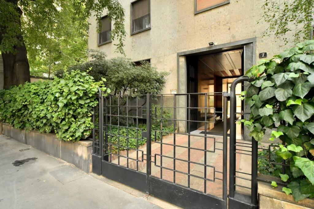 Ampio Appartamento Milano Centro Crocetta Экстерьер фото