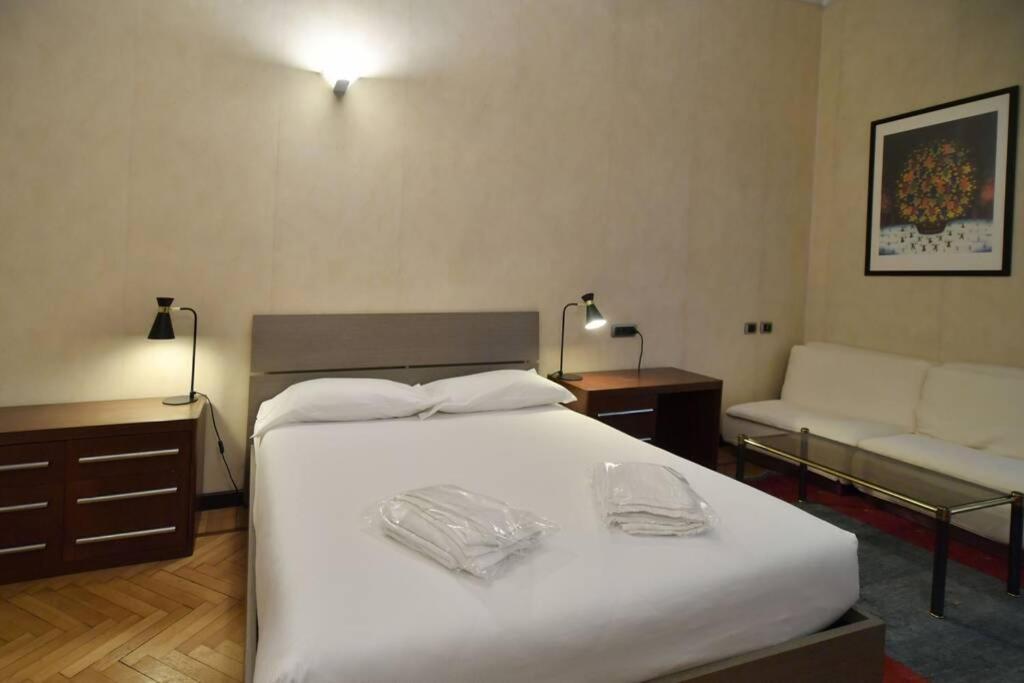 Ampio Appartamento Milano Centro Crocetta Экстерьер фото