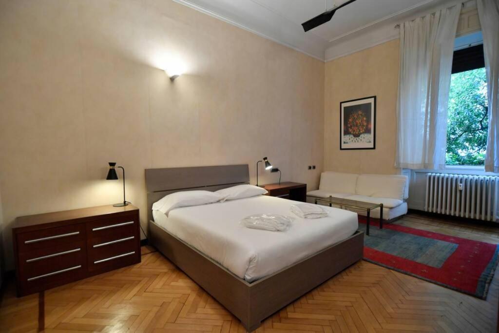 Ampio Appartamento Milano Centro Crocetta Экстерьер фото
